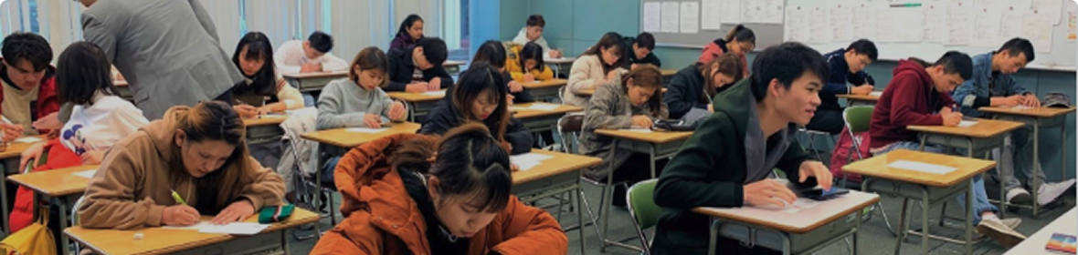 専門学校向け「オンライン学習プラットフォーム開発」​​
